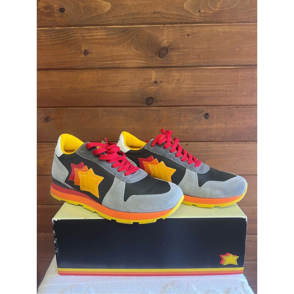 Men's Gray Sneakers with Yellow Star Accent and Red Laces